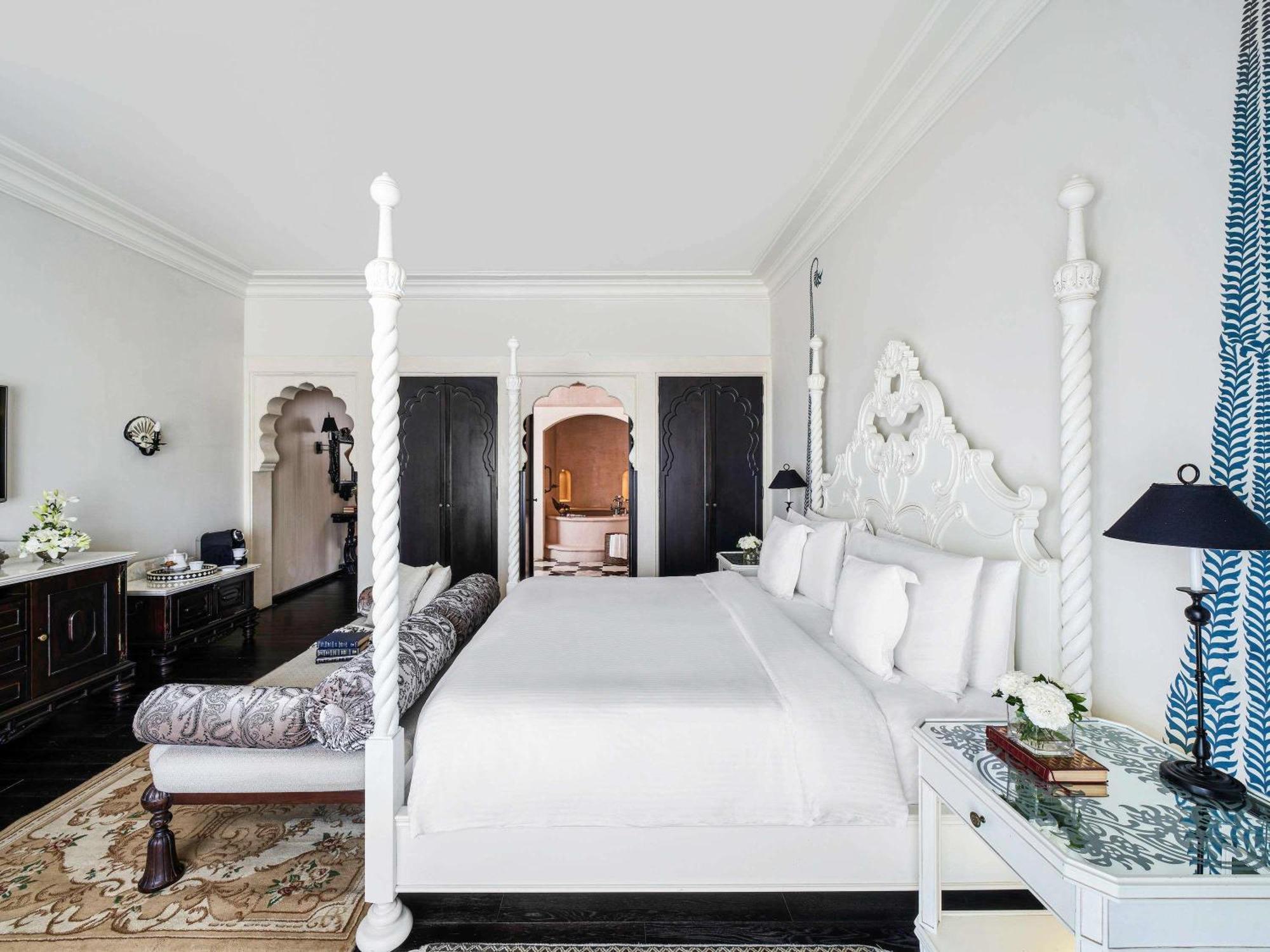 Fairmont Hotel 5*